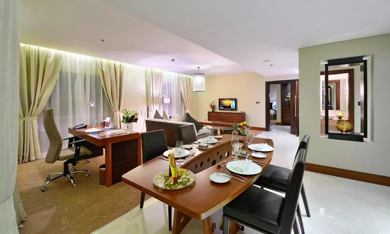 MILLENIULPLAZA_SHABAVIZ (9).jpg